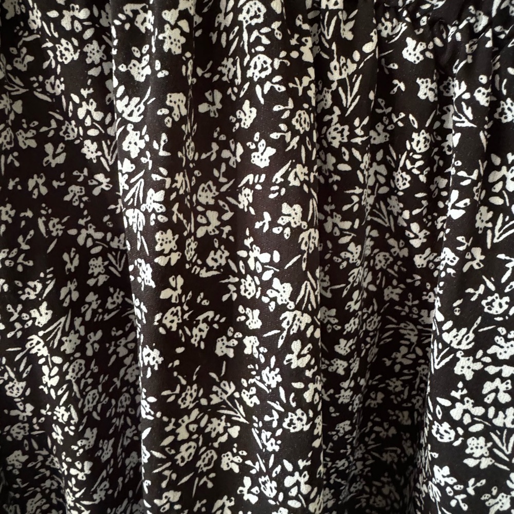 Shein Curve Women's Black Floral Romper - Picture 8 of 8